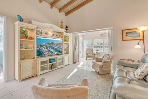 201 9th St #KEY colony, Key Colony Beach, FL 33051 photo 7