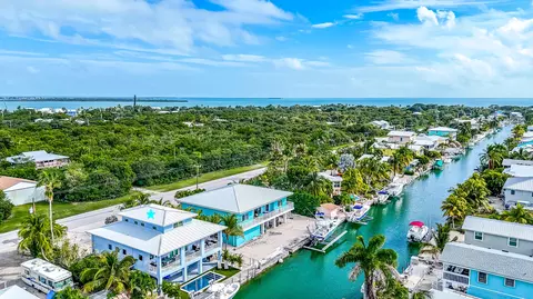 474 W Shore Dr, Summerland Key, FL 33042