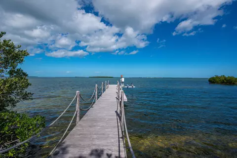 3127 Stewart Rd, Middle Torch Key, FL 33042