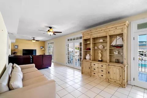 Living - 239 Atlantic Blvd, Key Largo, FL 33037 photo 4 of 5
