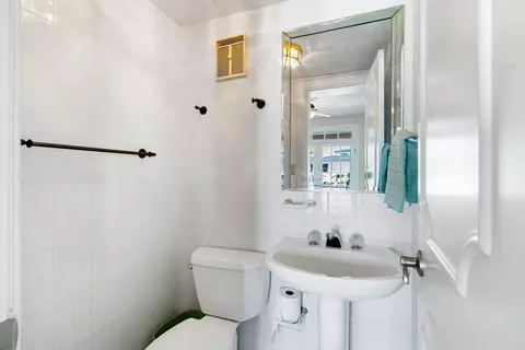 Bath - 239 Atlantic Blvd, Key Largo, FL 33037 photo 1 of 5