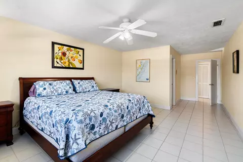 Bedroom - 239 Atlantic Blvd, Key Largo, FL 33037 photo 6 of 11