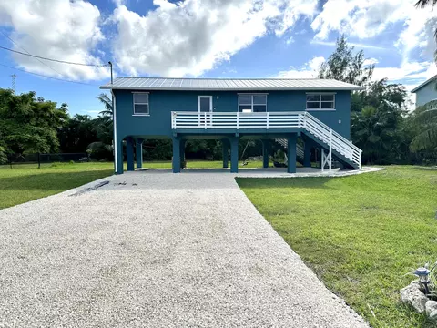 19514 Canal Dr, Sugarloaf Key, FL 33042