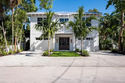 226 Navajo St, Tavernier, FL 33070