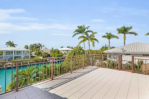 Exterior - 701 12th St #KEY colony, Key Colony Beach, FL 33051 photo 13 of 16