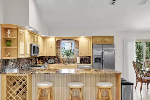 Kitchen - 701 12th St #KEY colony, Key Colony Beach, FL 33051 photo 2 of 4