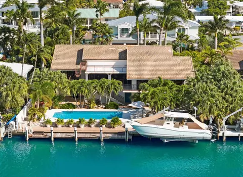 View/Area - 701 12th St #KEY colony, Key Colony Beach, FL 33051 photo 1 of 3