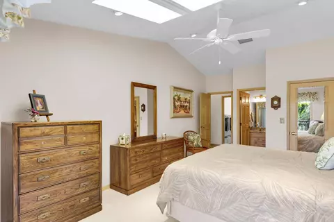 Bedroom - 701 12th St #KEY colony, Key Colony Beach, FL 33051 photo 8 of 8