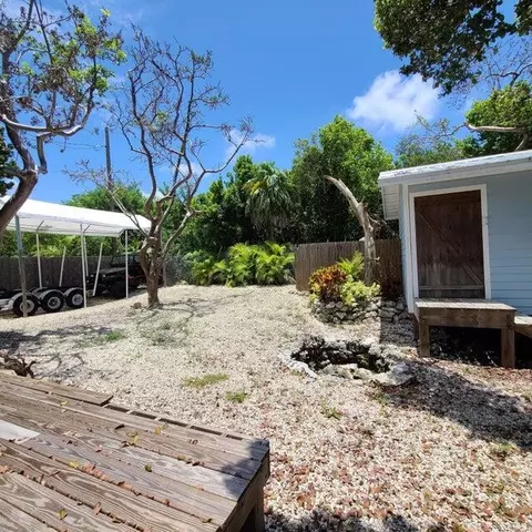 1549 52nd St, Marathon, FL 33050 photo 6