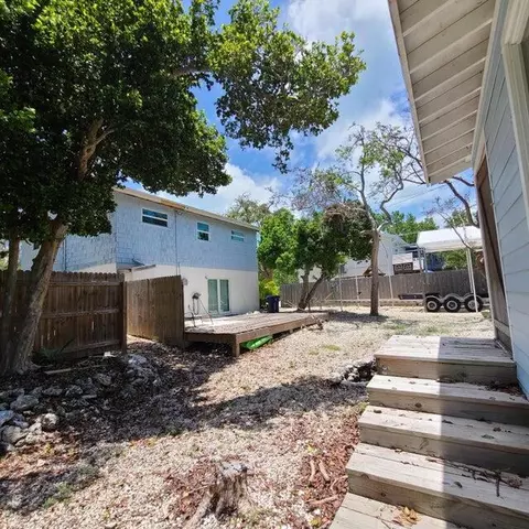 1549 52nd St, Marathon, FL 33050 photo 4