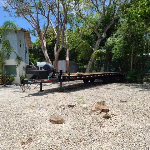 1549 52nd St, Marathon, FL 33050 photo 2