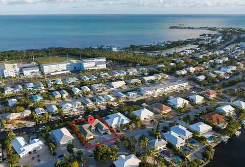 View/Area - 126 Mockingbird Ln, Marathon, FL 33050 photo 3 of 3