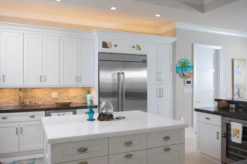 Kitchen - 126 Mockingbird Ln, Marathon, FL 33050 photo 3 of 6