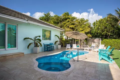 Exterior - 126 Mockingbird Ln, Marathon, FL 33050 photo 9 of 18