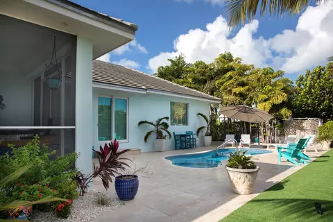 Exterior - 126 Mockingbird Ln, Marathon, FL 33050 photo 15 of 18