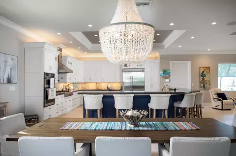 Dining - 126 Mockingbird Ln, Marathon, FL 33050 photo 1 of 4