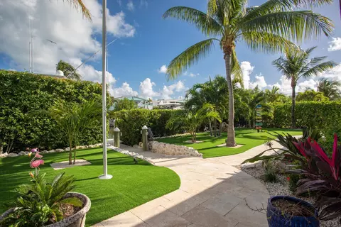 Exterior - 126 Mockingbird Ln, Marathon, FL 33050 photo 13 of 18
