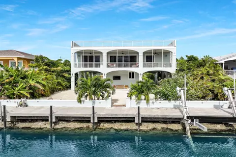 109 Ocean Shores Dr, Key Largo, FL 33037