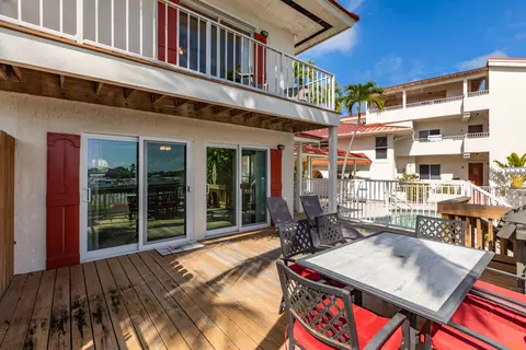 32 Hilton Haven Dr #7, Key West, FL 33040