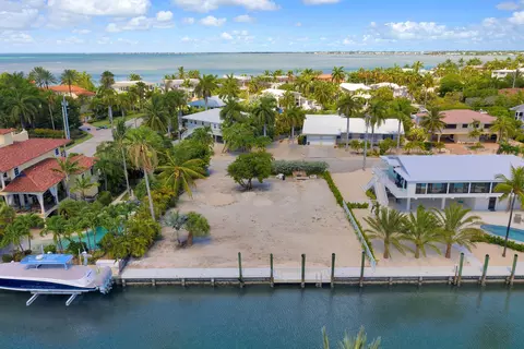 180 12th St, Key Colony, FL 33051