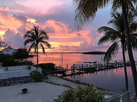 32 Hilton Haven Rd #4, Key West, FL 33040