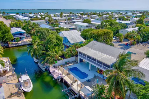 22983 Anne Bonny Ln, Cudjoe Key, FL 33042