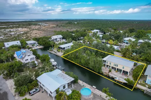 29030 Marigold Dr, Big Pine Key, FL 33043