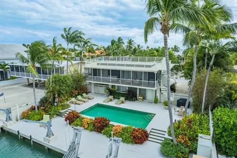 132 Stromboli Dr, Islamorada, FL 33036