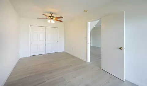 Bedroom - 2 North Dr, Key Largo, FL 33037 photo 3 of 4
