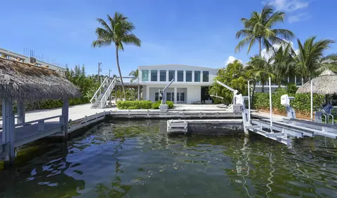 View/Area - 2 North Dr, Key Largo, FL 33037 photo 9 of 11