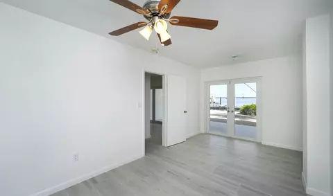 Bedroom - 2 North Dr, Key Largo, FL 33037 photo 4 of 4