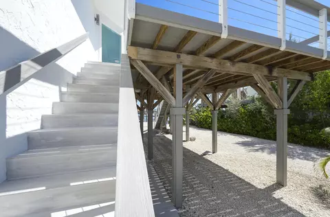 Exterior - 2 North Dr, Key Largo, FL 33037 photo 9 of 11
