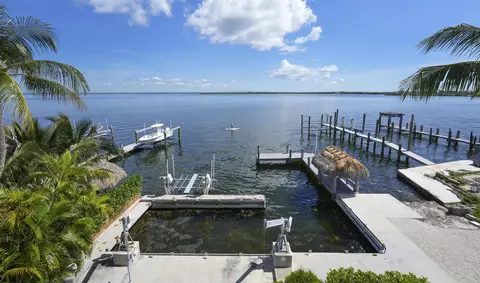 View/Area - 2 North Dr, Key Largo, FL 33037 photo 3 of 11