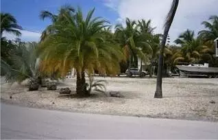 41 South Dr, Key Largo, FL 33037