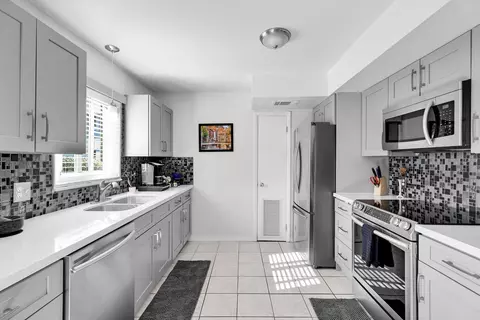 40 High Point Rd #E102, Plantation Key, FL 33070 photo 10