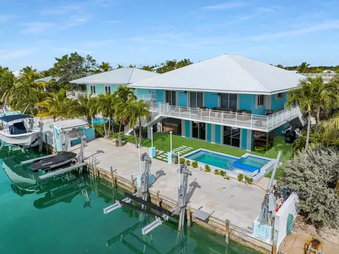 23 Corrine Pl, Key Largo, FL 33037
