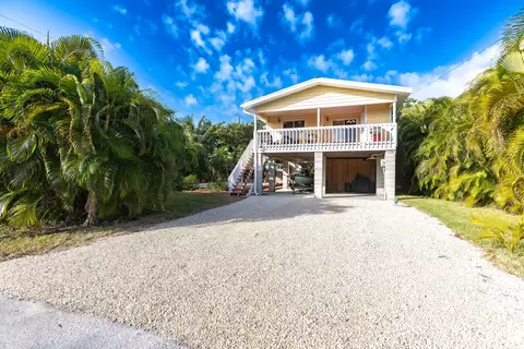 53 Treasure Chest Dr, Cudjoe Key, FL 33042