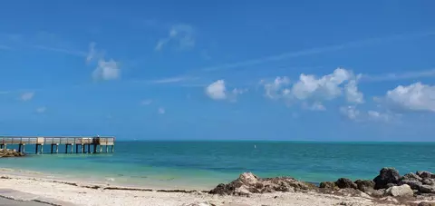 201 E Ocean Dr #2-104, Key Colony Beach, FL 33051