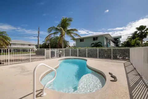 Exterior - 114 Avenue E, Marathon, FL 33050 photo 12 of 18