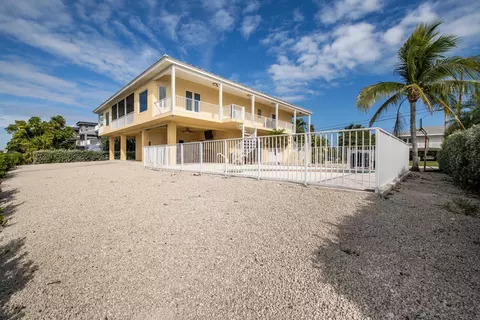Exterior - 114 Avenue E, Marathon, FL 33050 photo 9 of 18