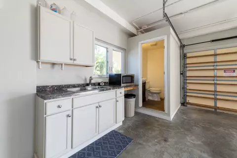 Kitchen - 114 Avenue E, Marathon, FL 33050 photo 1 of 4