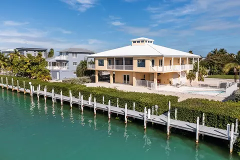 Exterior - 114 Avenue E, Marathon, FL 33050 photo 17 of 18