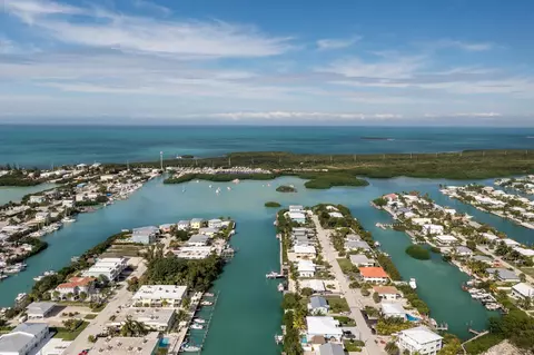View/Area - 114 Avenue E, Marathon, FL 33050 photo 15 of 16