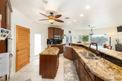 Kitchen - 114 Avenue E, Marathon, FL 33050 photo 3 of 4