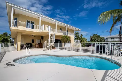 Exterior - 114 Avenue E, Marathon, FL 33050 photo 5 of 18