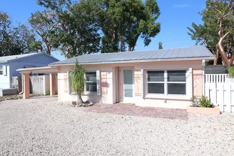 40 Treasure Blvd, Key Largo, FL 33037