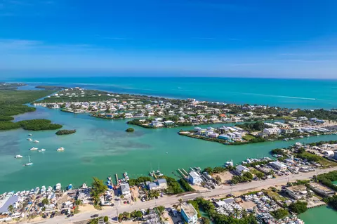 66 Coco Plum Dr, Marathon, FL 33050 photo 4