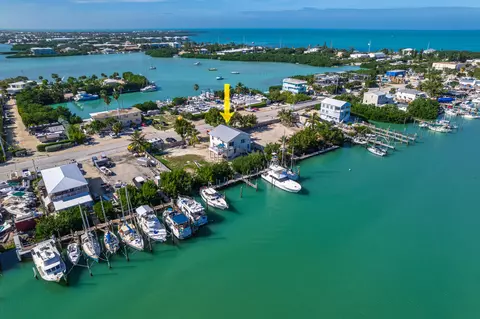 66 Coco Plum Dr, Marathon, FL 33050 photo 2