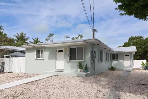 104-106 Harry Harris Dr, Tavernier, FL 33070