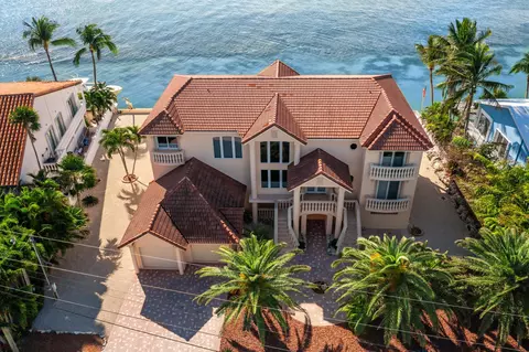 Exterior - 5 Ocean E, Marathon, FL 33050 photo 2 of 17